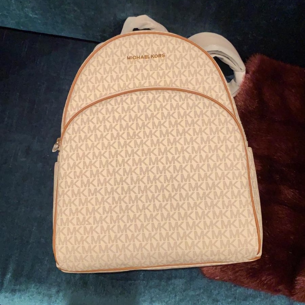 Michael Kors Abbey Jet Set Large PVC Backpack